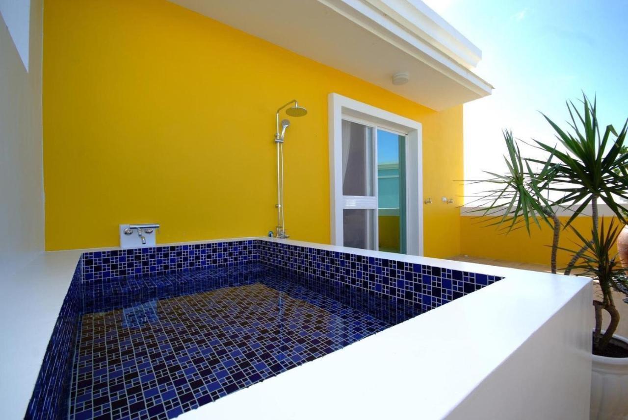 Burano Yellow Villa Heng-ch'un Exterior foto